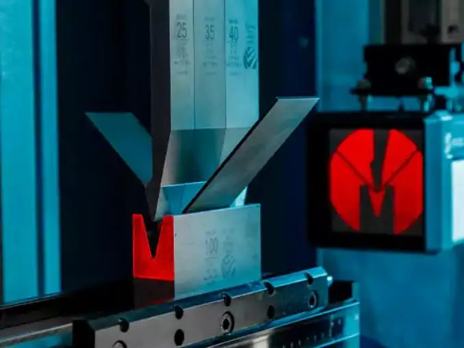 Da66sシステム搭載プレスブレーキ