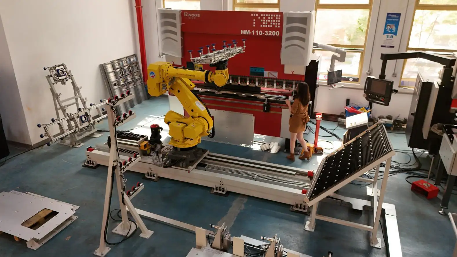ロボットプレスブレーキセル